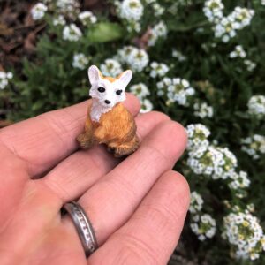 Seated Fairy Garden Fox by Sprouted Dreams (6)