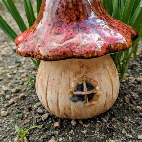 Red Mushroom Gnome Home3